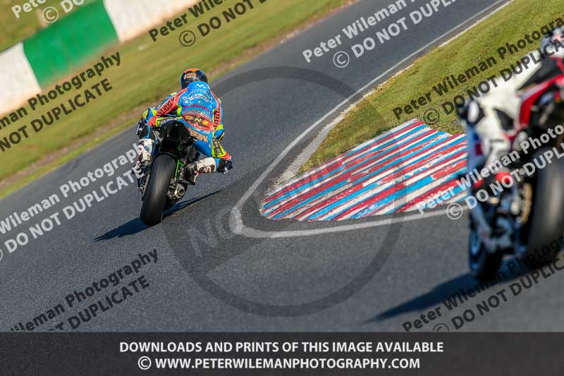 PJM Wedding Photography;enduro digital images;event digital images;eventdigitalimages;mallory park;mallory park photographs;mallory park trackday;mallory park trackday photographs;no limits trackdays;peter wileman photography;racing digital images;trackday digital images;trackday photos